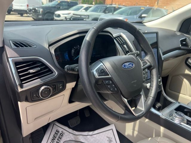 2023 Ford Edge Titanium