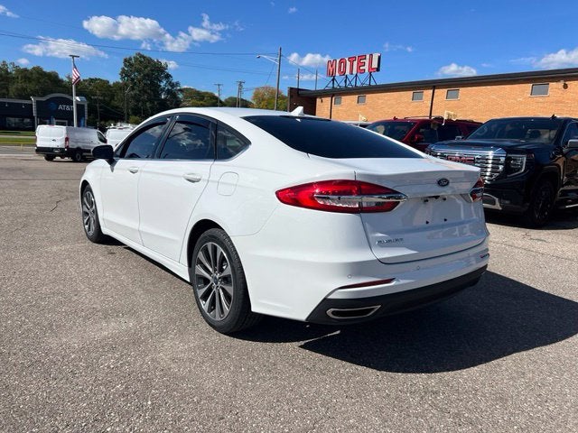 2020 Ford Fusion SE