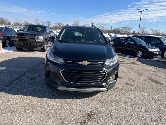Used 2017 Chevrolet Trax LT with VIN 3GNCJLSB6HL215477 for sale in Redford, MI