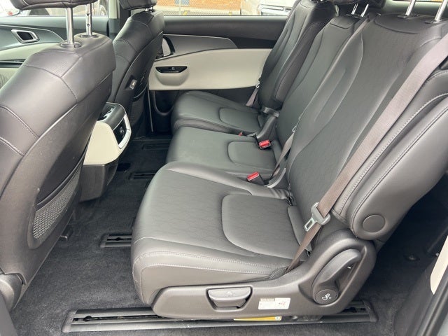 2022 Kia Carnival LXS